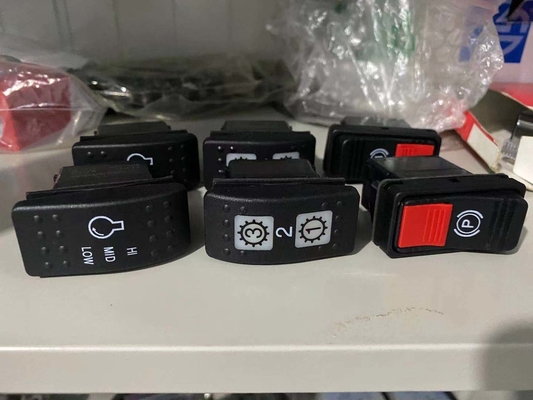 4700792414 Interruttore del pulsante dell'acceleratore per pezzi di ricambio di rullo stradale Cc524 624hf Cc6200