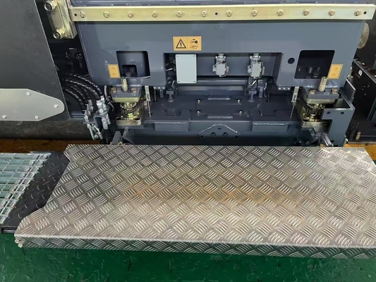 Montaggio di piastre a vite 5m per AB500-3TV per pavimentatore