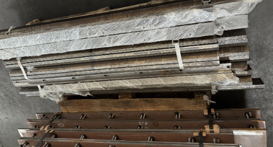 Kit di servizio per parti soggette a usura del trasportatore VOE17253552 di alta qualità ABG6820C Kit di usura del trasportatore ABG7820D