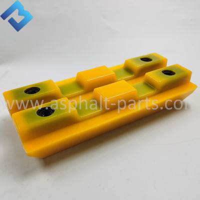 La pista di gomma della fresatrice di W195  riempie 2411111 gialli