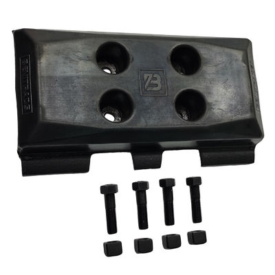ABG325 / ABG6820 / ABG7820 RM14272215 Track Pad 300*170 con collegamenti di pista pacchetto per pavimentatore di asfalto