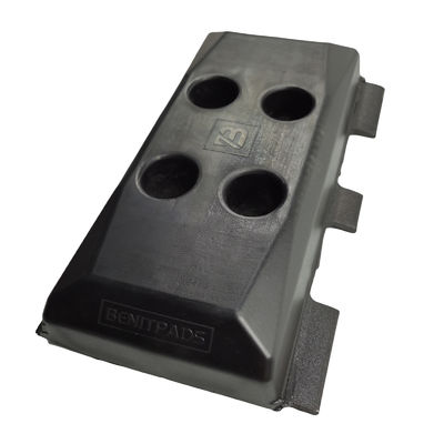 ABG325 / ABG6820 / ABG7820 RM14272215 Track Pad 300*170 con collegamenti di pista pacchetto per pavimentatore di asfalto