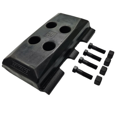 ABG325 / ABG6820 / ABG7820 RM14272215 Track Pad 300*170 con collegamenti di pista pacchetto per pavimentatore di asfalto